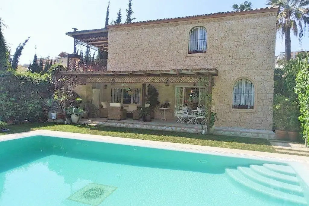 Villa à Nueva Andalucía, Marbella