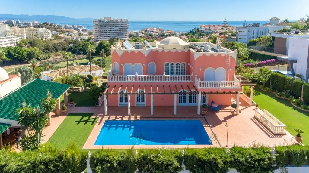 Villa in Benalmadena, Benalmádena