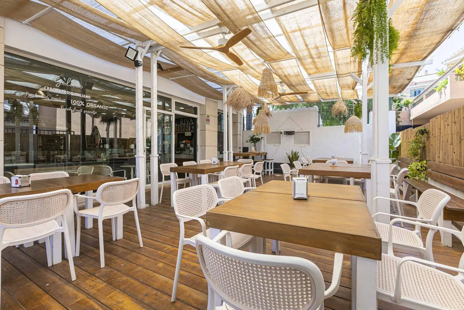 Bar w Nueva Andalucía, Marbella