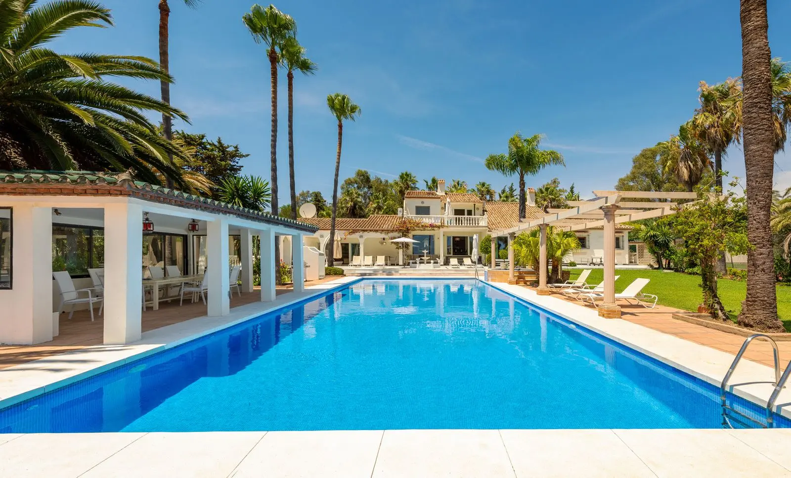 Villa à Estepona