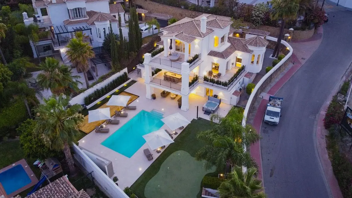 Villa in Nueva Andalucía, Marbella