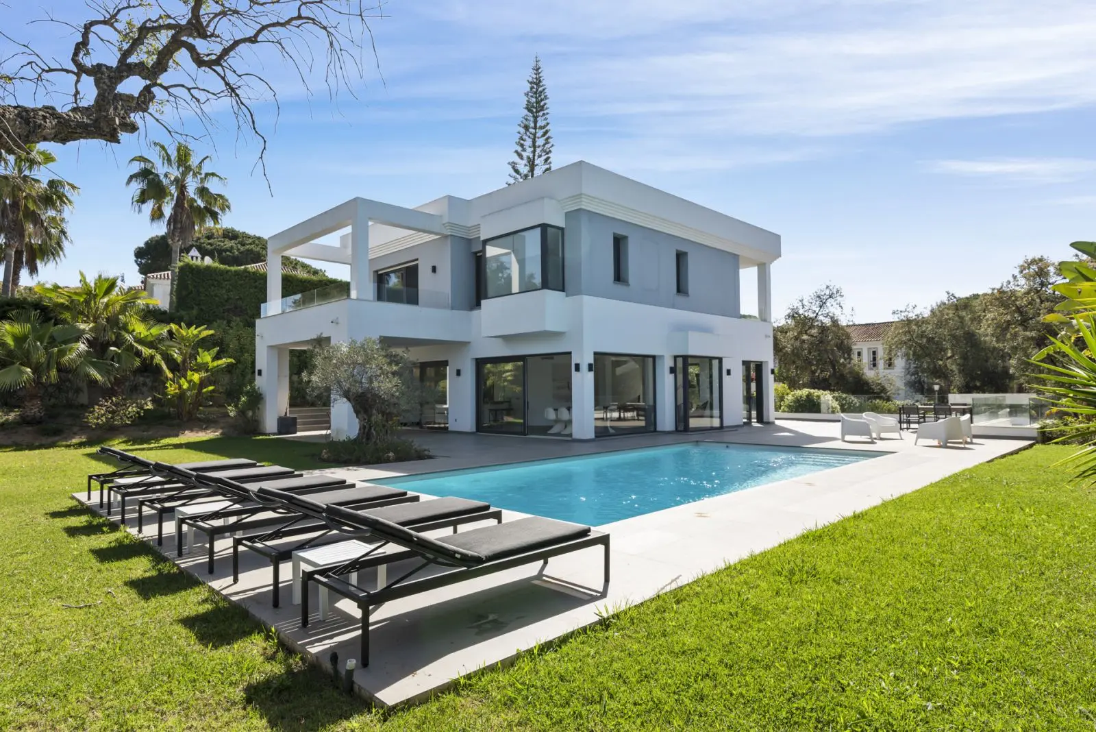 Villa en Las Chapas, Marbella