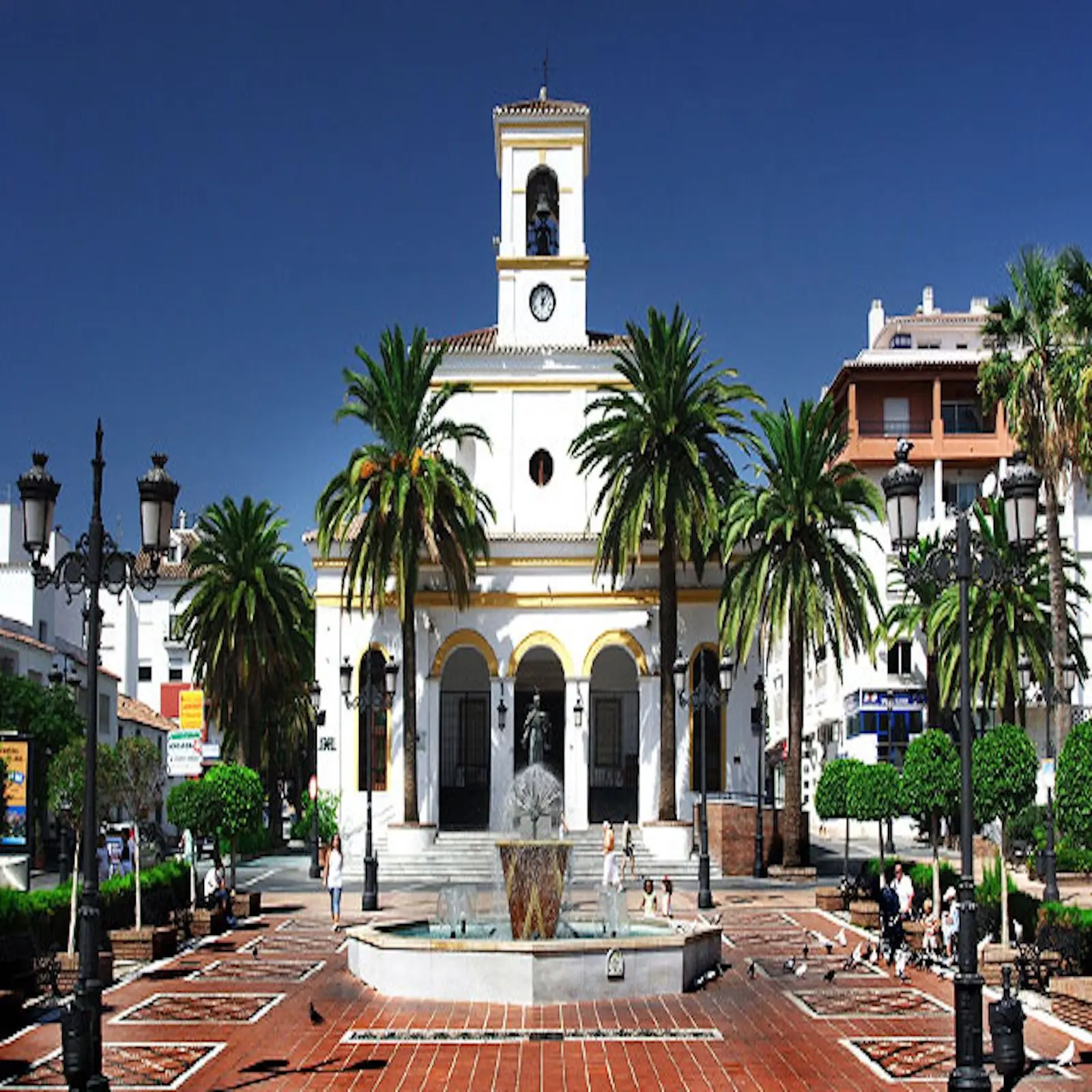 Local en San Pedro de Alcántara, Marbella