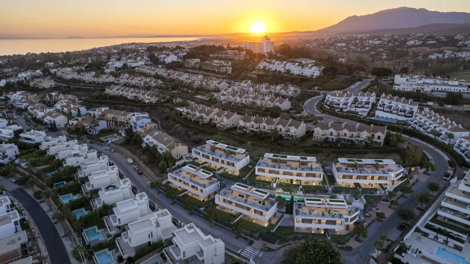 Casa pareada en El Paraíso, Estepona