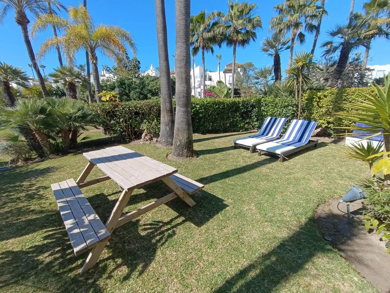 Maison mitoyenne à Cancelada, Estepona