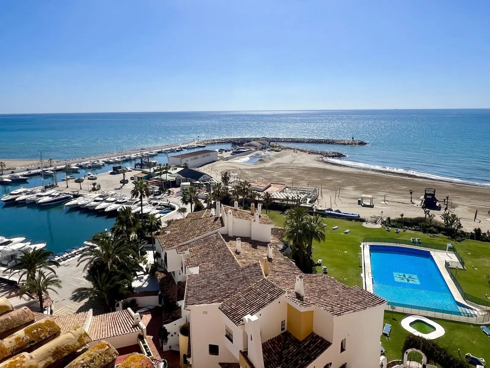 Appartement à Puerto de Cabopino, Marbella