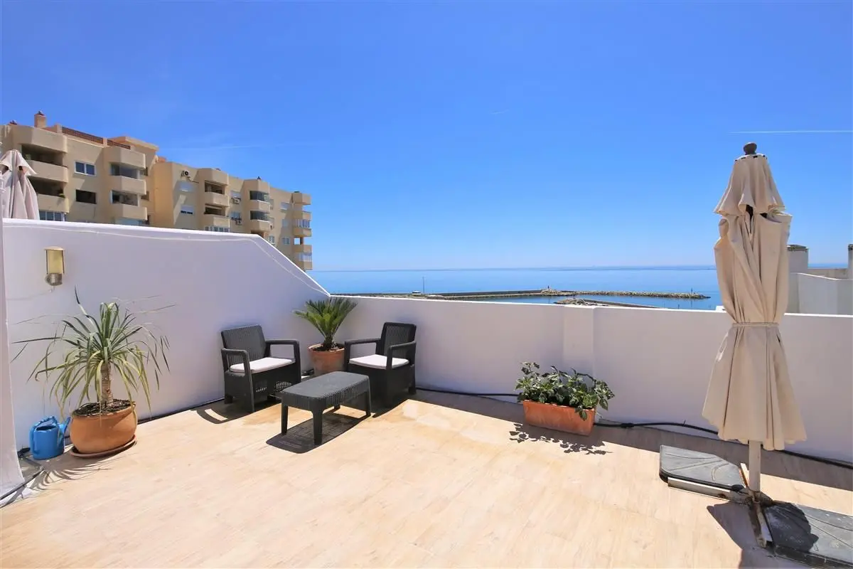 Penthouse w Estepona