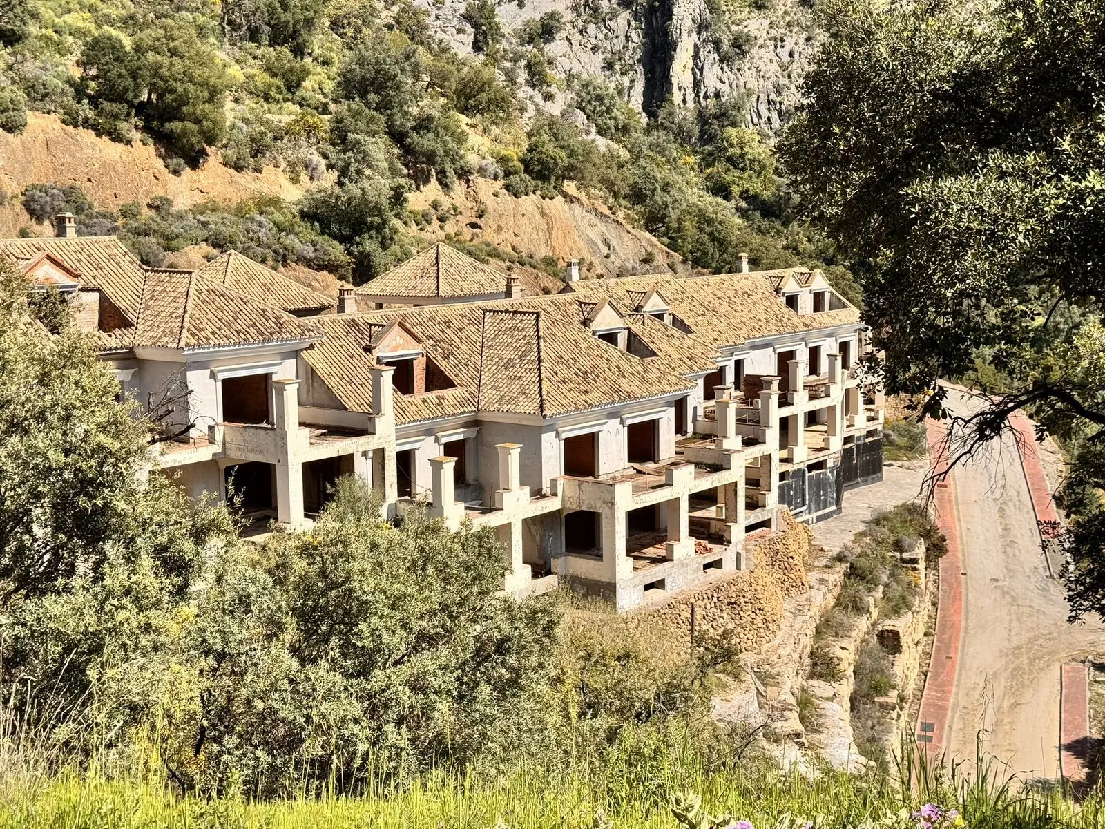 Terreno urbano en Istán