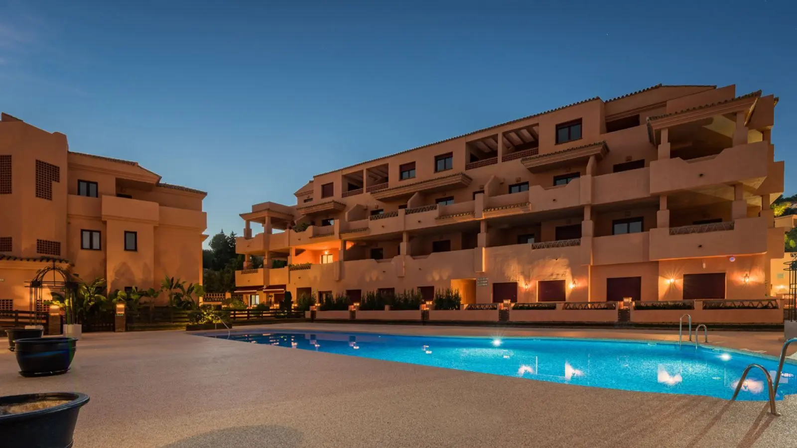 顶层公寓 · El Paraíso, Estepona