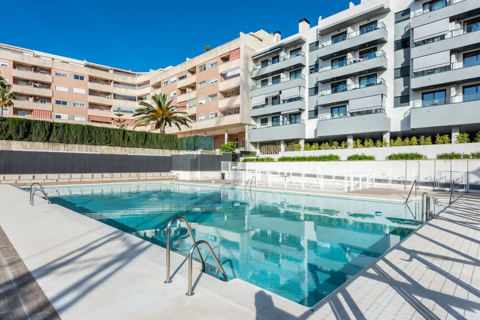 Piso en Las Lagunas, Mijas