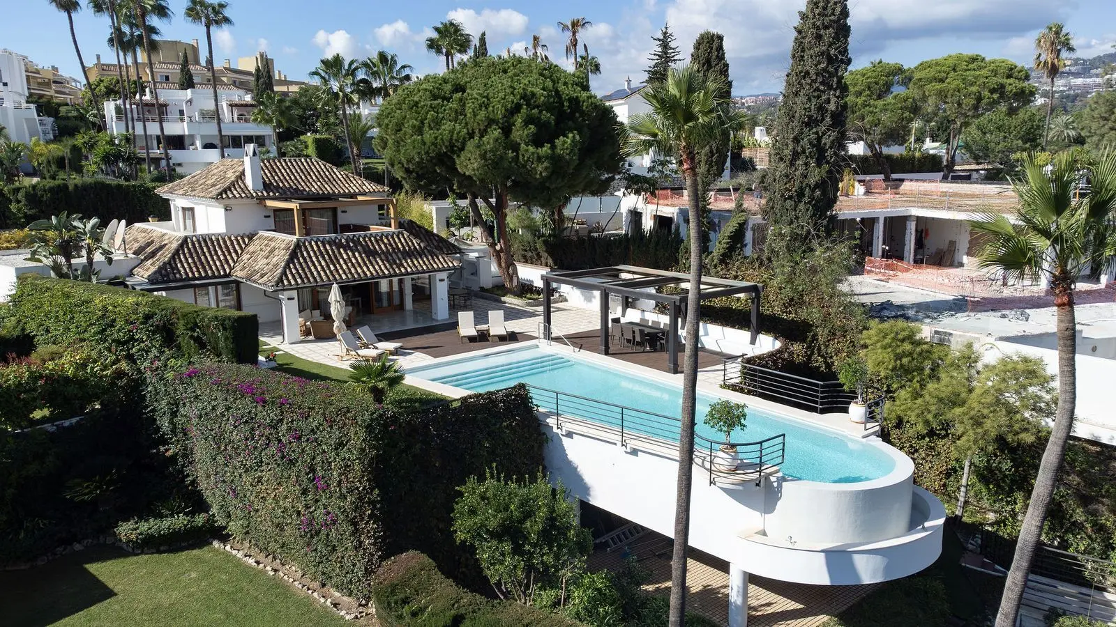 Villa in Nueva Andalucía, Marbella