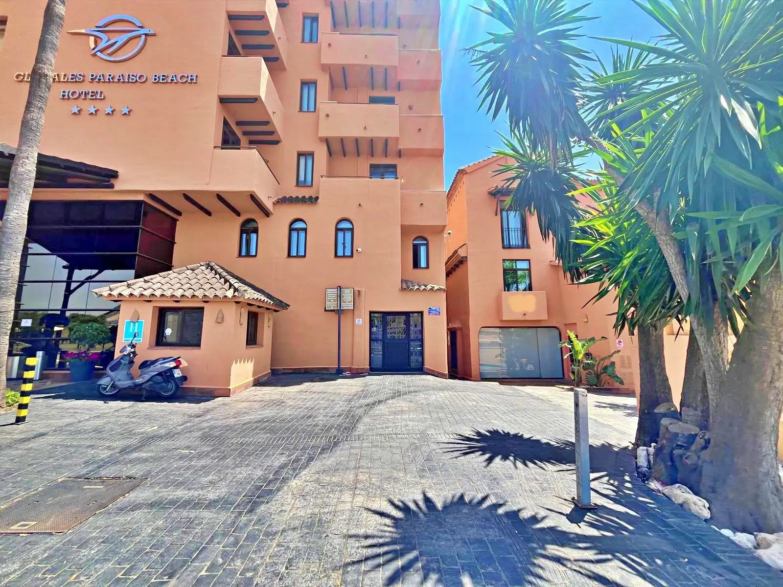 Oficina en New Golden Mile, Estepona