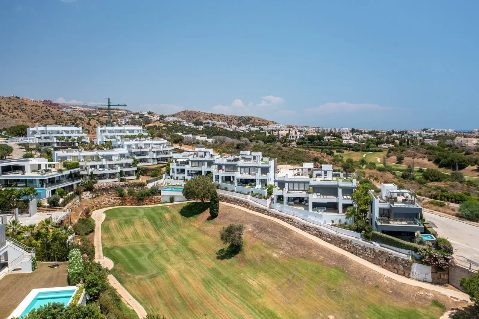 Apartamento bajo en Cabopino, Marbella