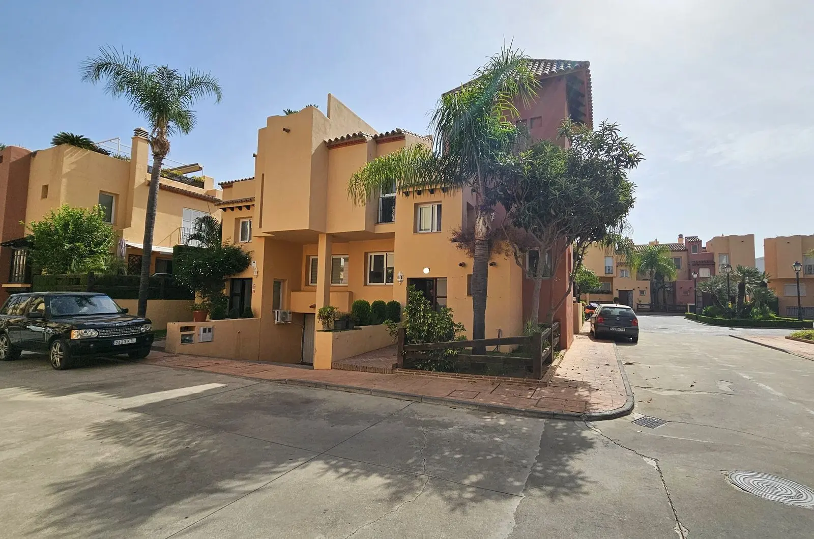 Reihenhaus in Nueva Andalucía, Marbella