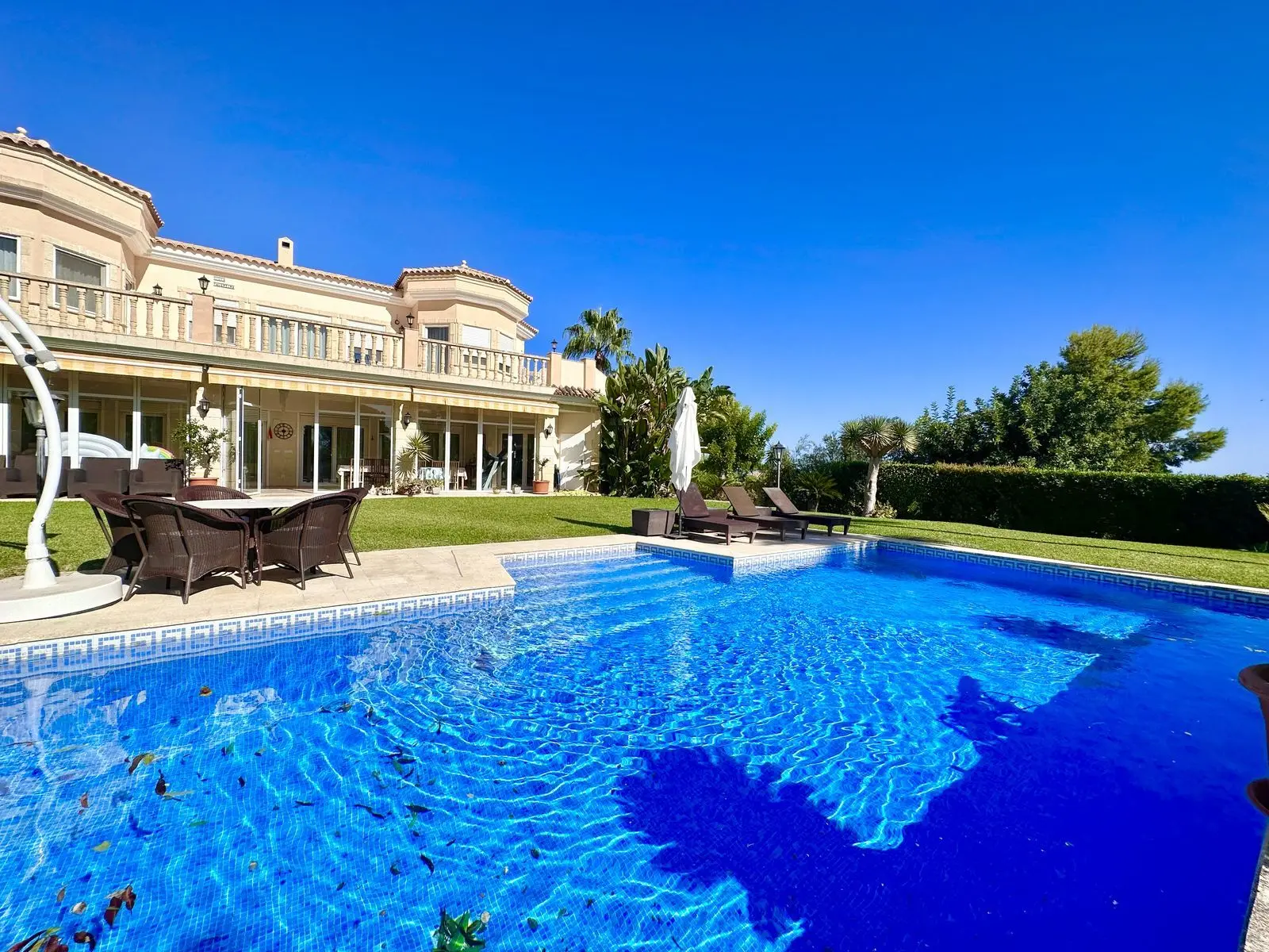 Villa in El Rosario, Marbella