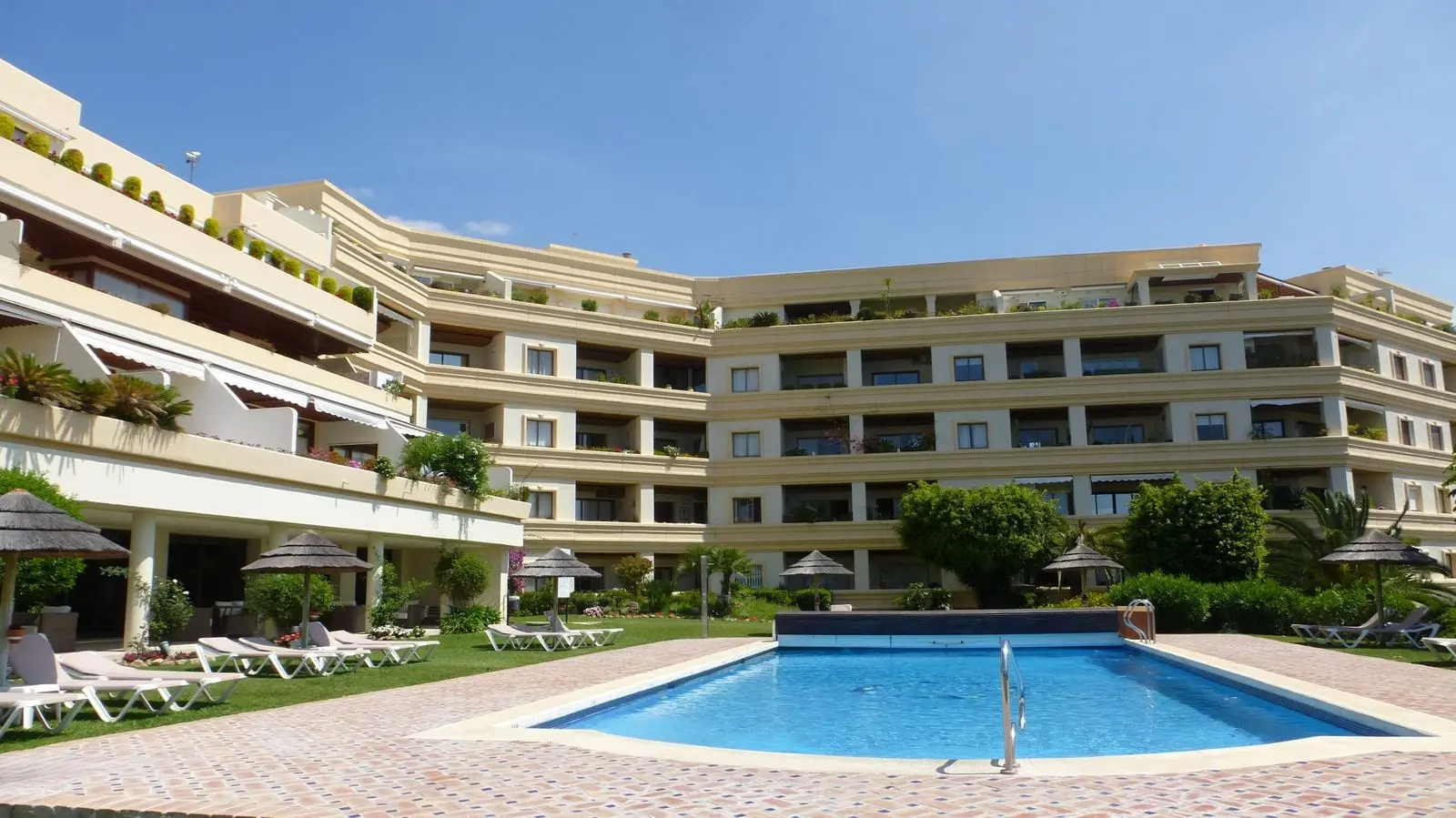 Appartement à Nueva Andalucía, Marbella