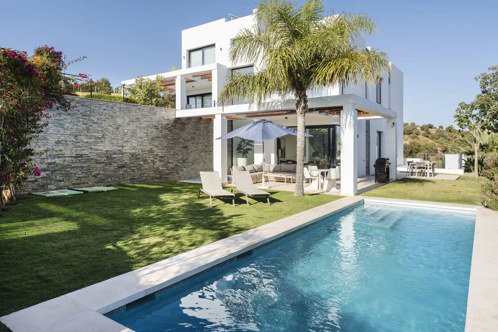 Doppelhaushälfte in Cabopino, Marbella