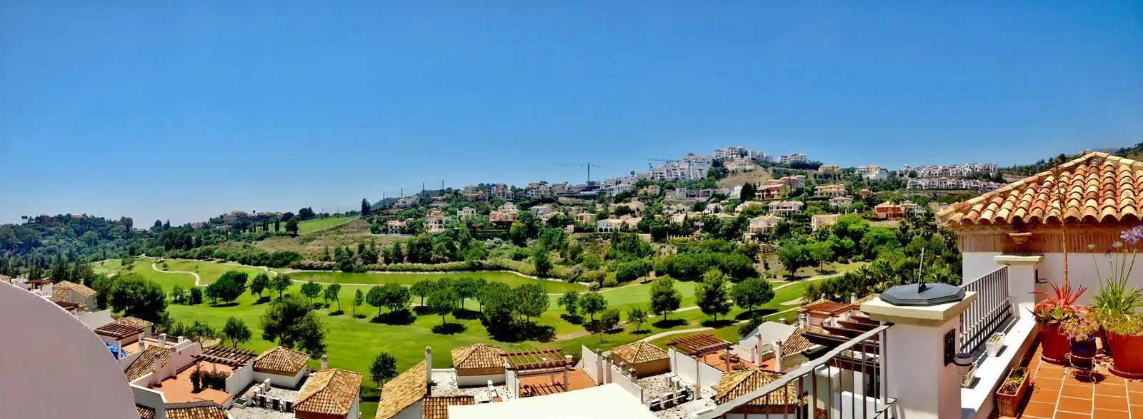Penthouse in Los Arqueros, Benahavís