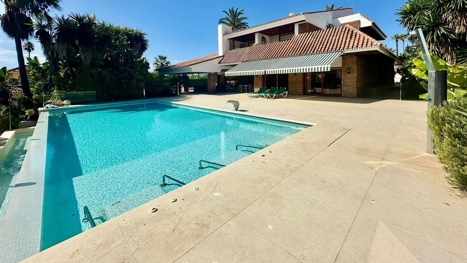 Villa in Nueva Andalucía, Marbella