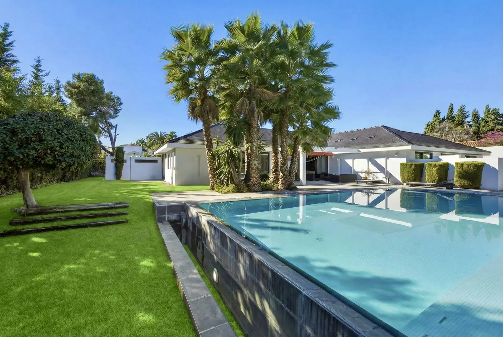Villa en Guadalmina Baja, Marbella