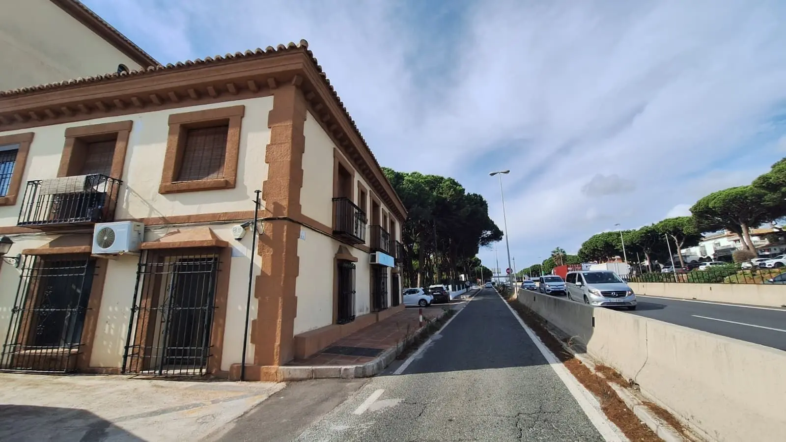 Bedrijf in Calahonda, Mijas