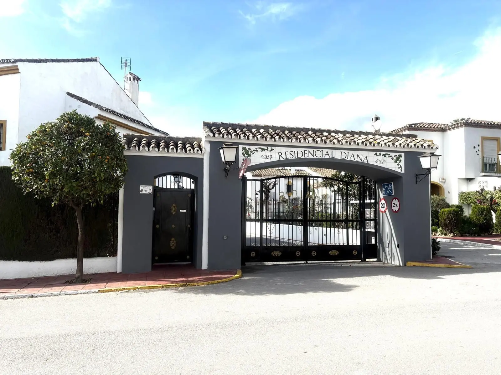 Casa pareada en Cancelada, Estepona