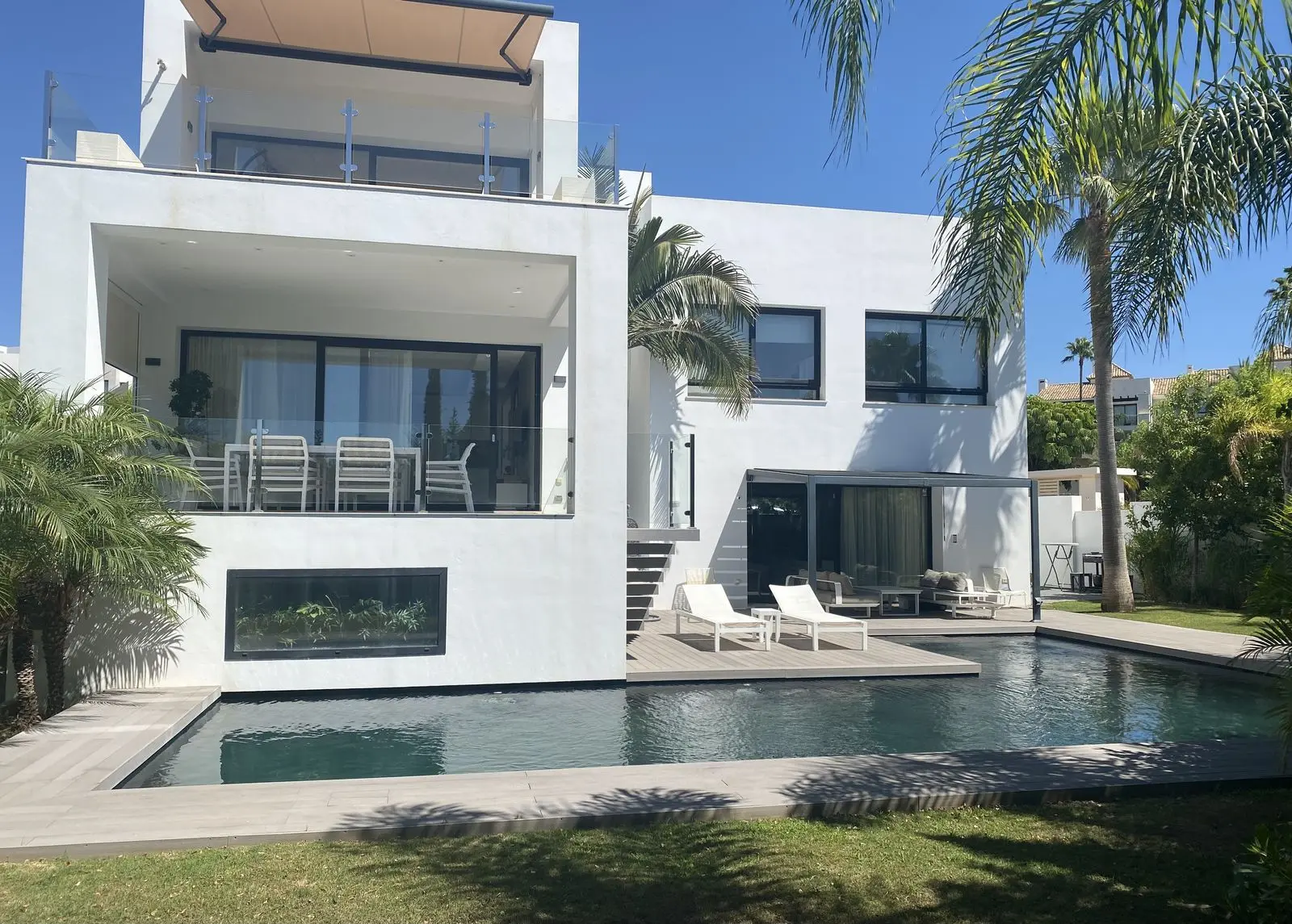 Villa in El Paraíso, Estepona