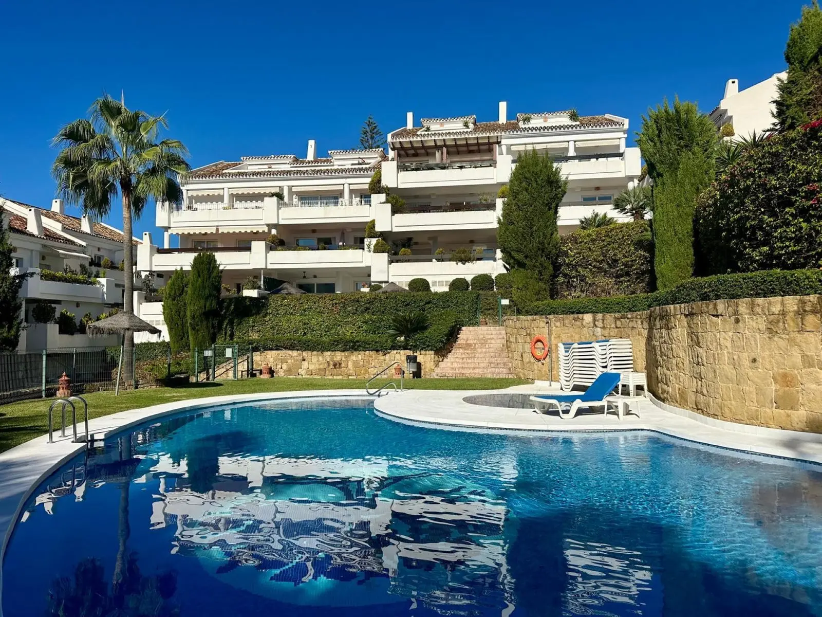 Piso en Nueva Andalucía, Marbella