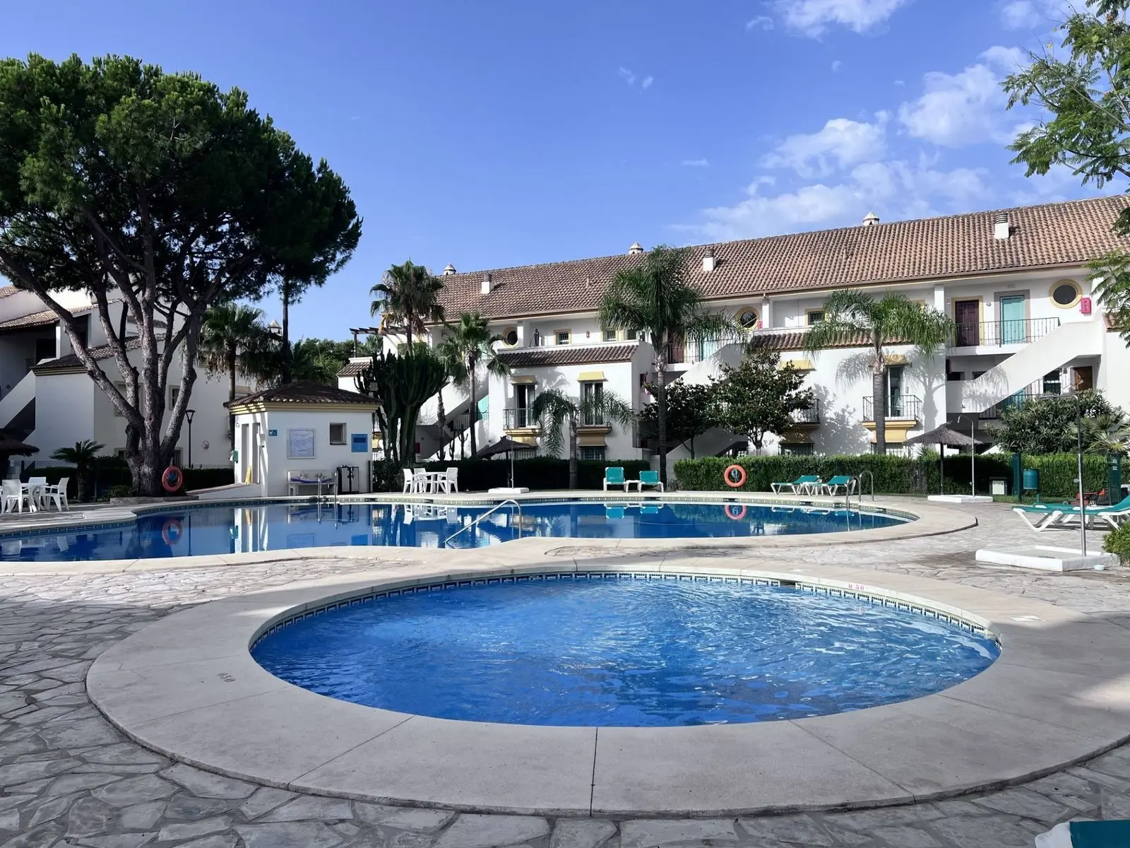 Ático en Las Chapas, Marbella