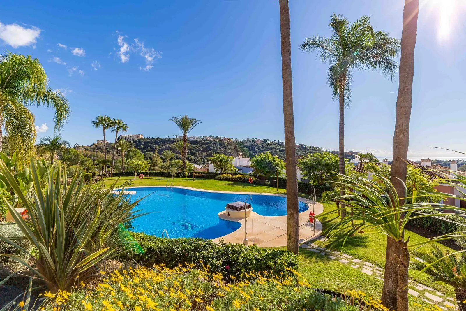 Penthouse in Los Arqueros, Benahavís