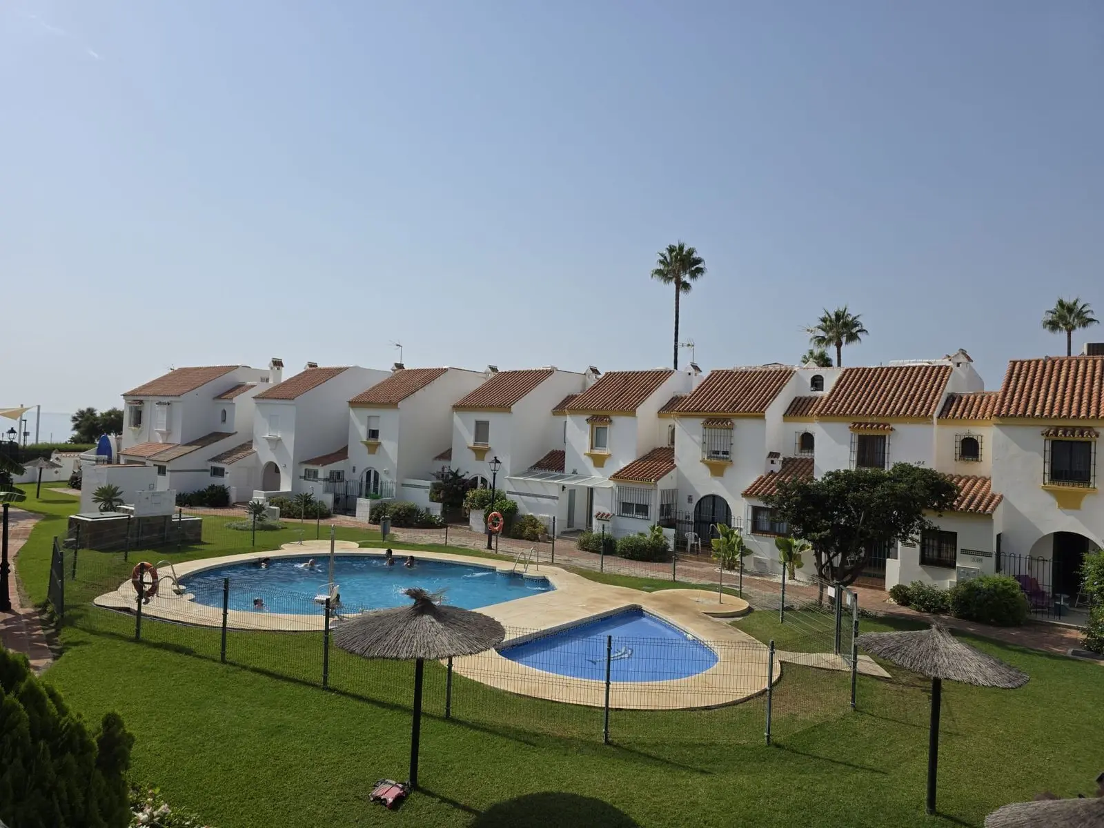 Maison mitoyenne à Casares Playa, Casares