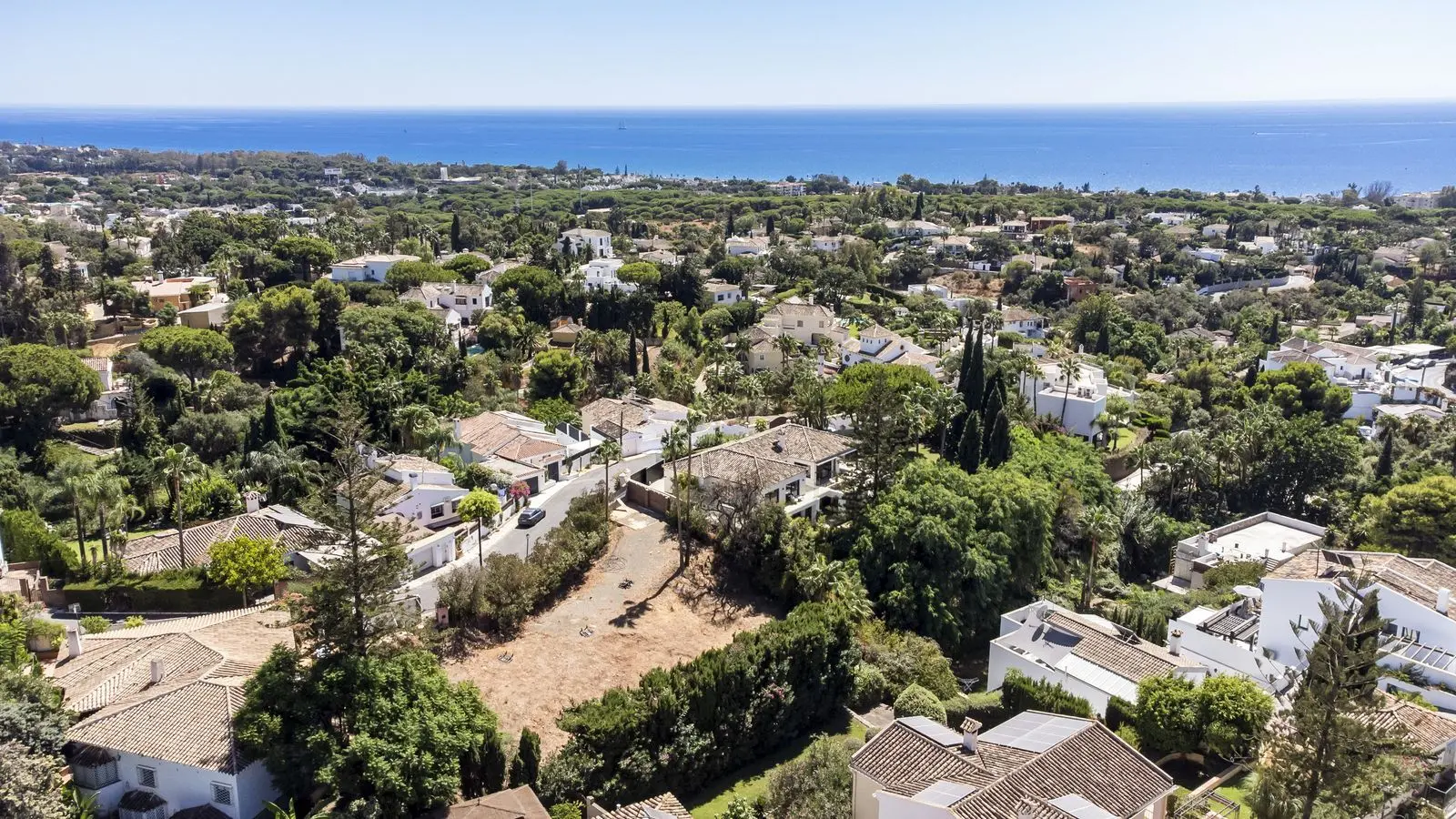 Terreno urbano en El Rosario, Marbella