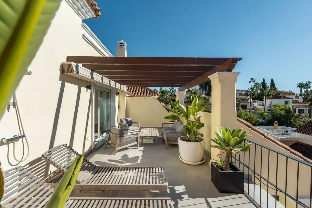 Maison mitoyenne à Nueva Andalucía, Marbella