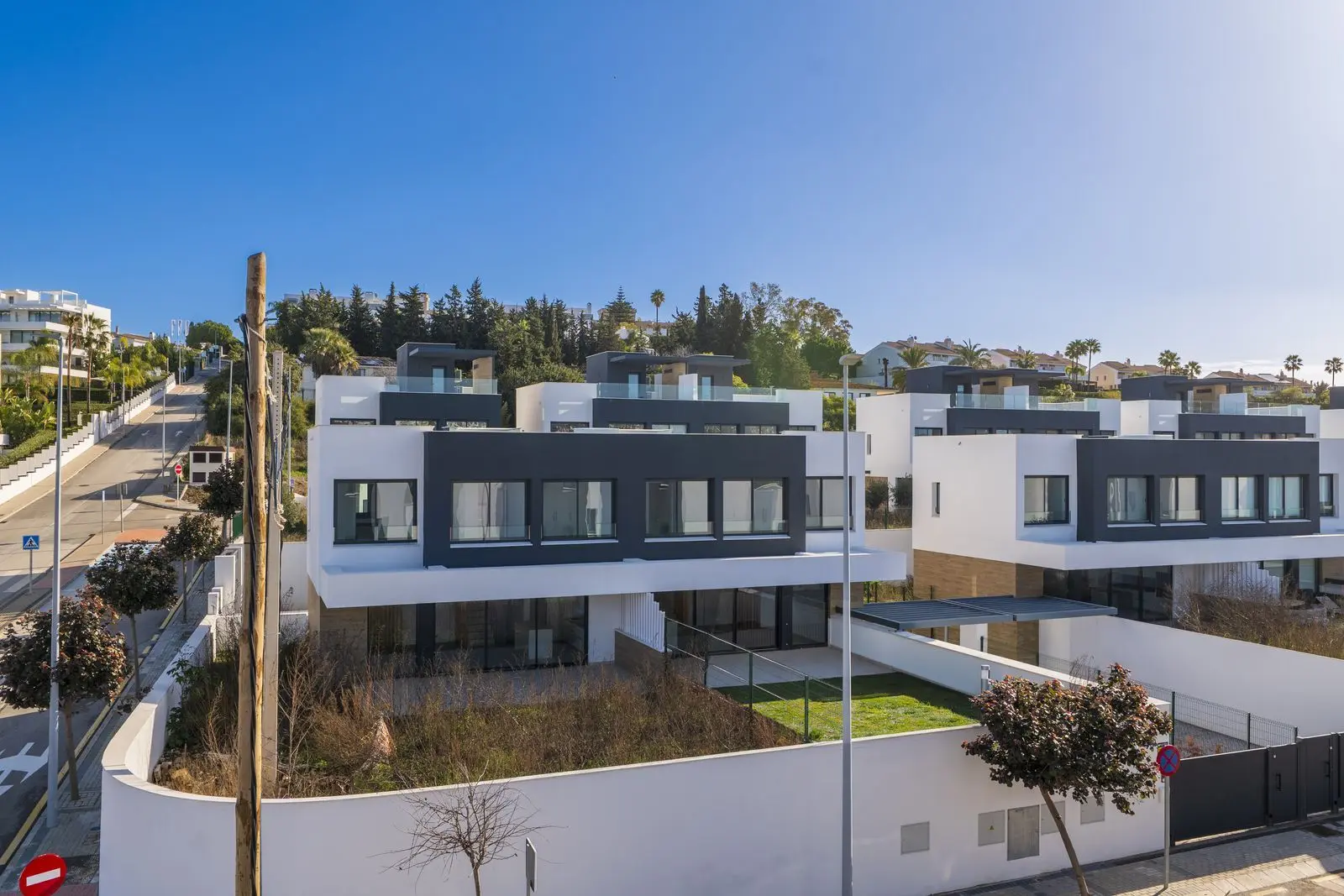 Casa pareada en Atalaya, Estepona