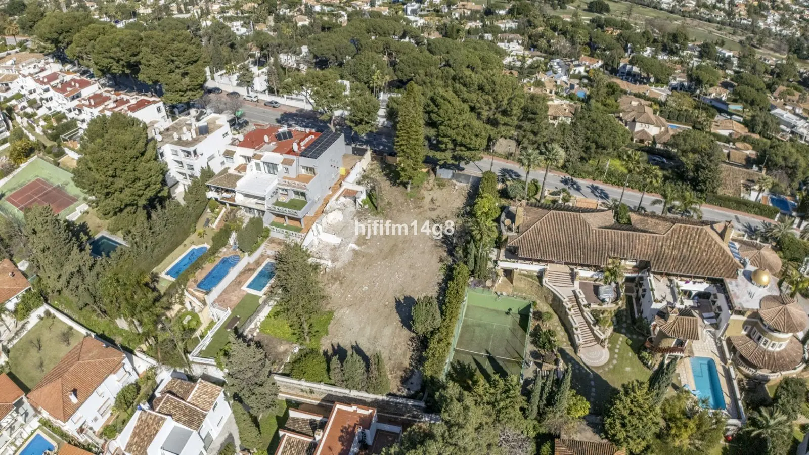 Perceel in Nueva Andalucía, Marbella