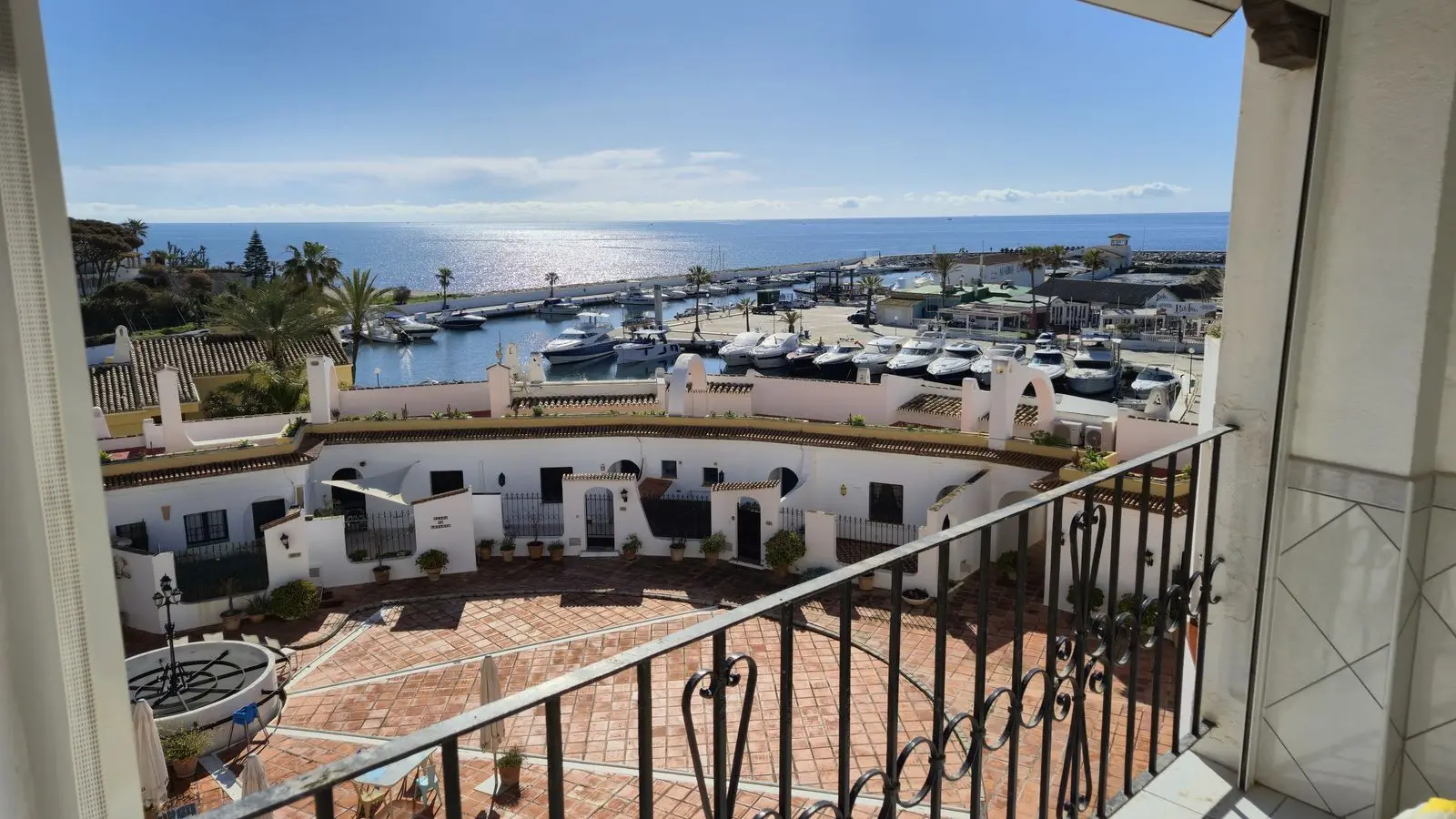 Ático en Puerto de Cabopino, Marbella
