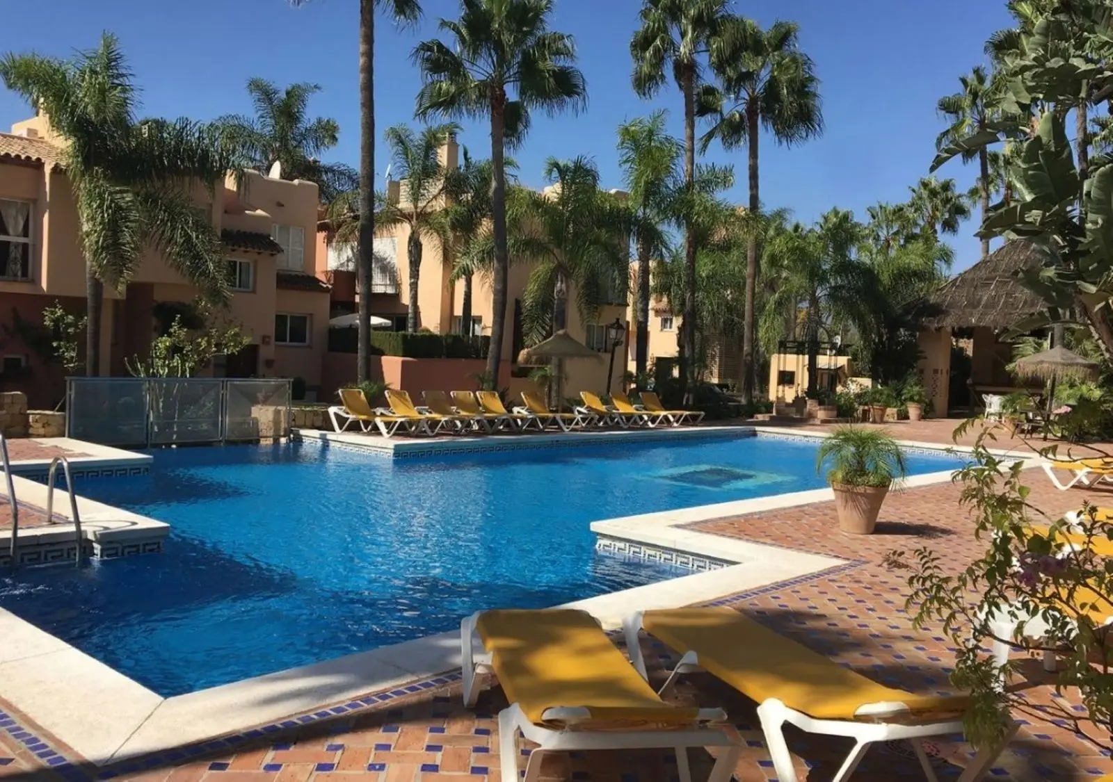 Maison mitoyenne à Nueva Andalucía, Marbella