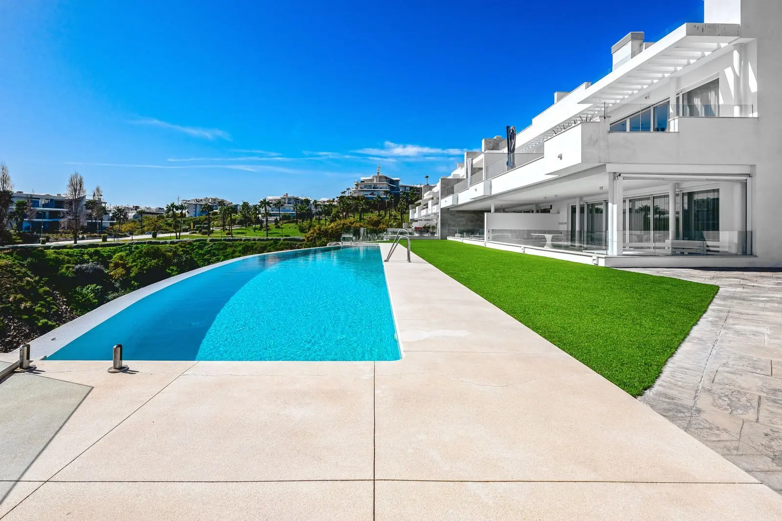 Piso en Benalmádena Costa, Benalmádena