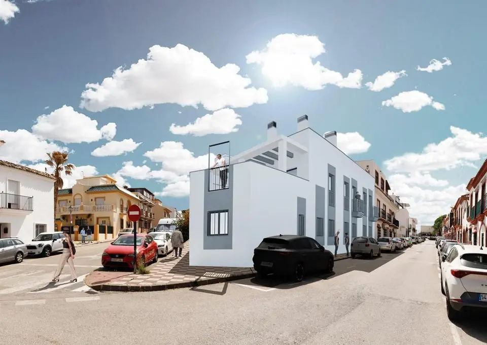 Apartamento bajo en Cancelada, Estepona
