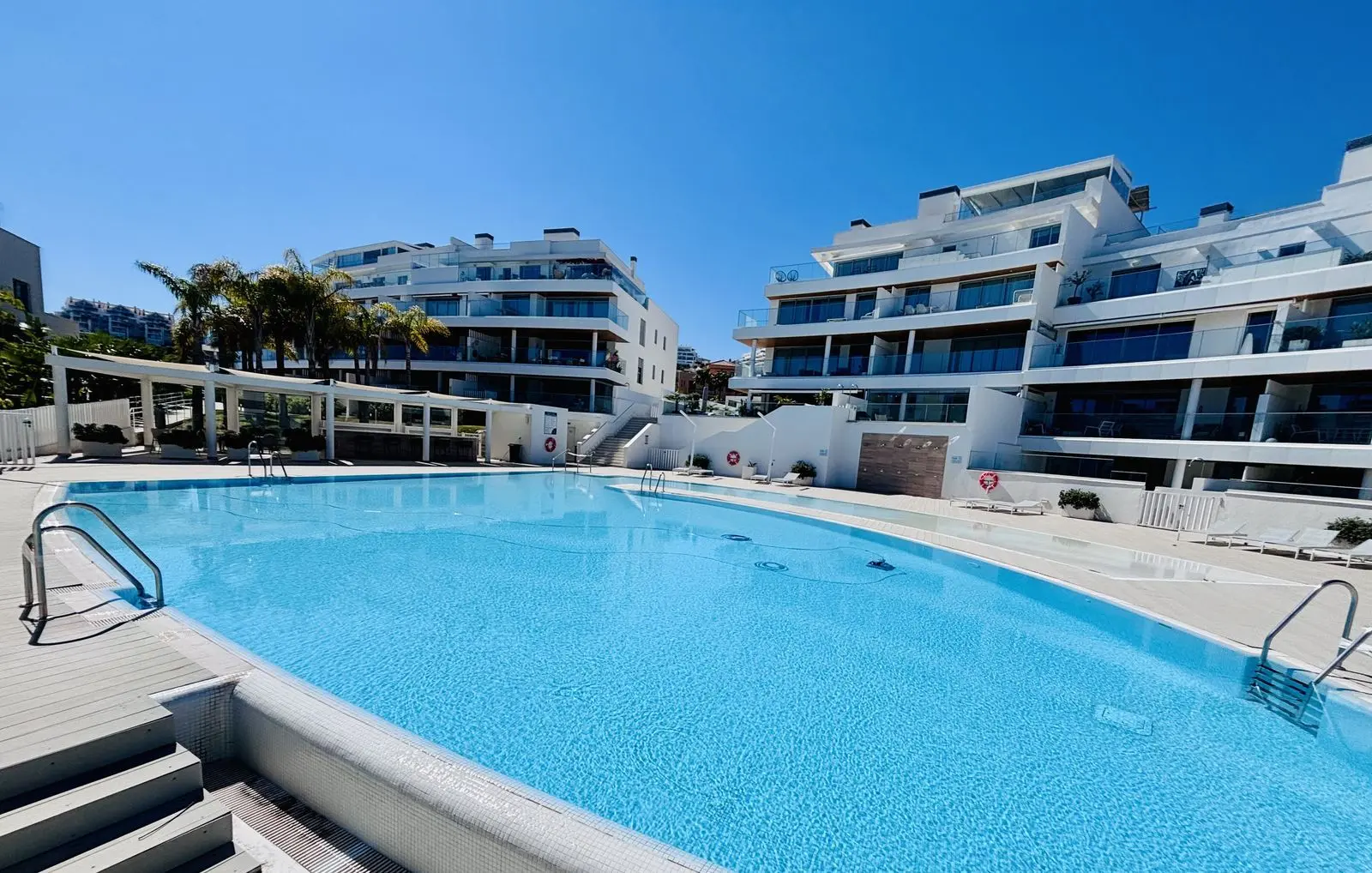 Apartamento bajo en Calanova Golf, Mijas