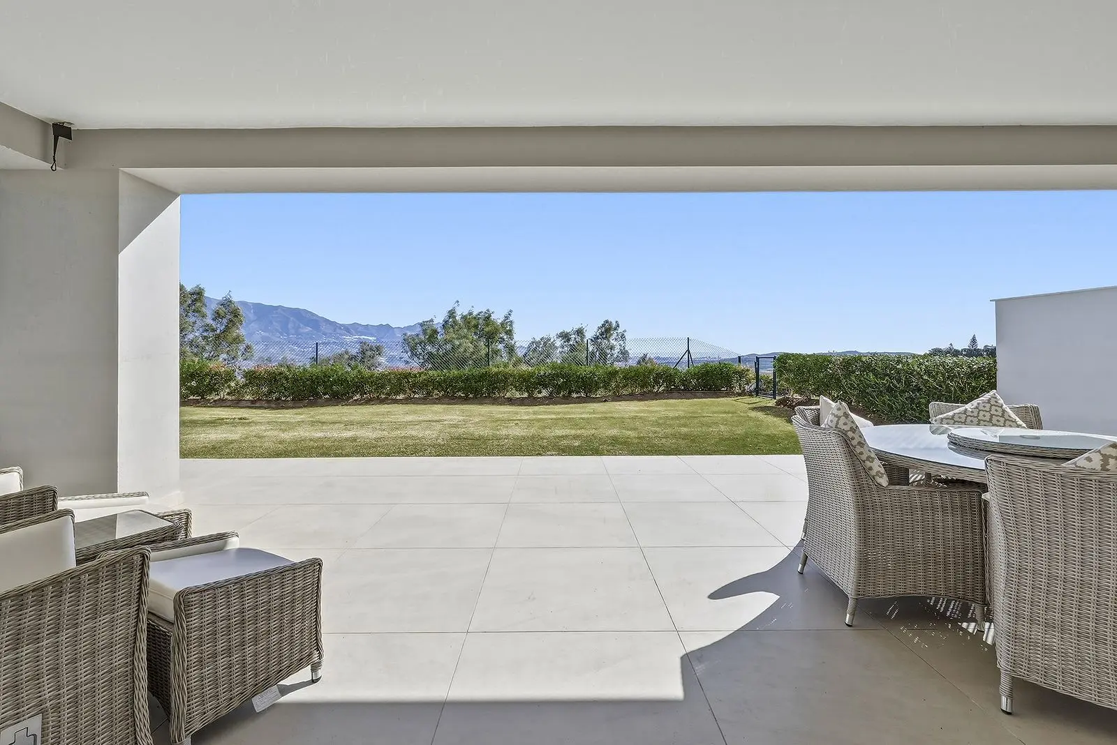 Apartamento bajo en La Cala Golf, Mijas