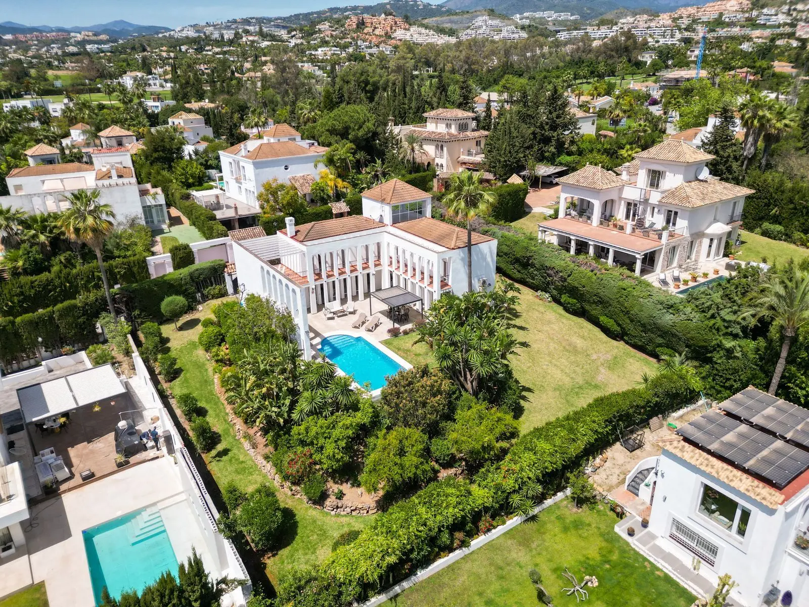 Villa en Nueva Andalucía, Marbella