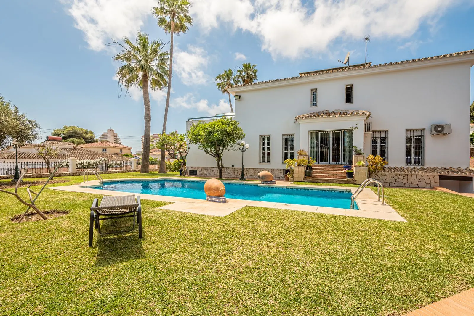 Villa in Benalmádena Costa, Benalmádena