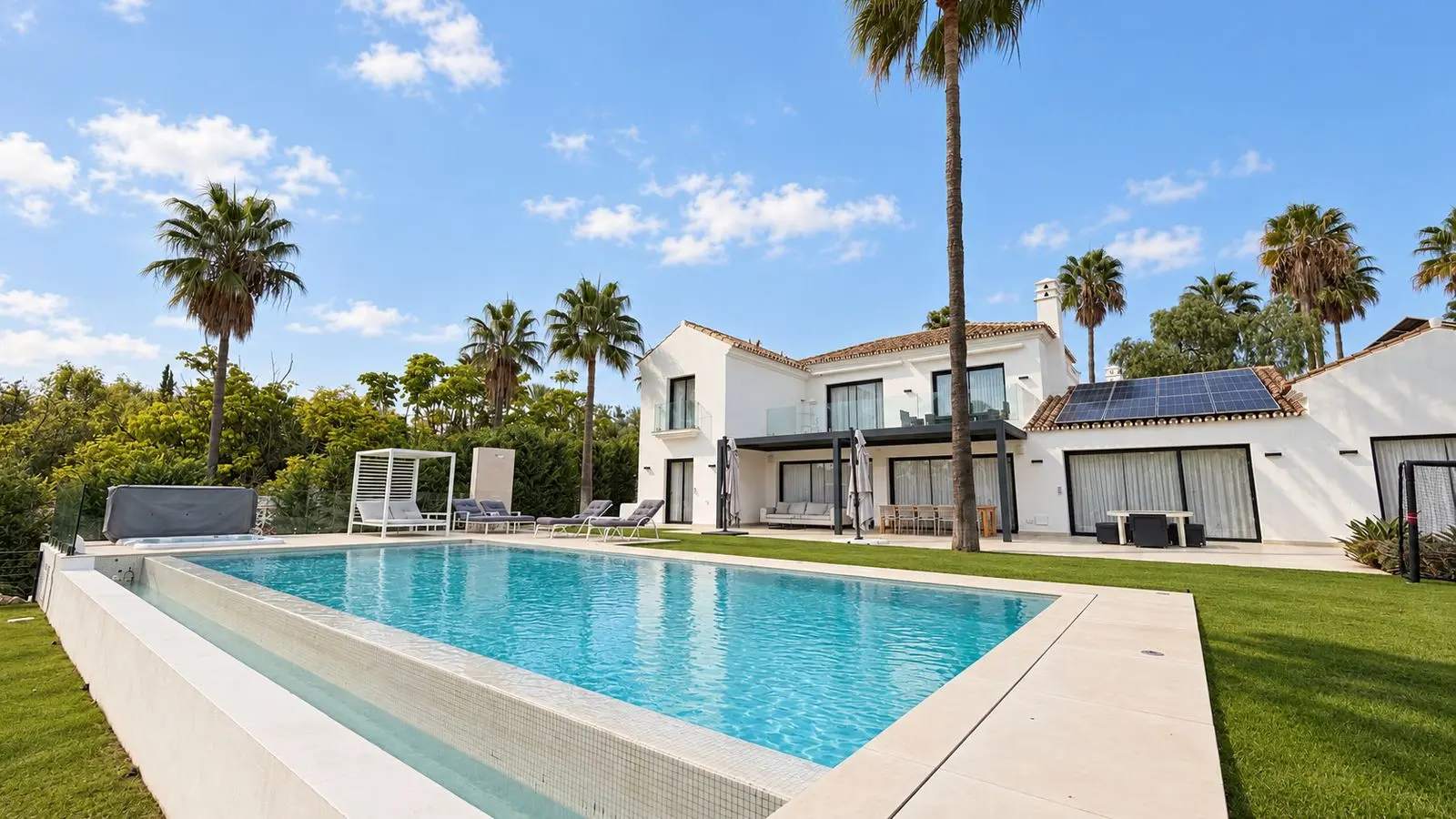 Villa en Guadalmina Baja, Marbella