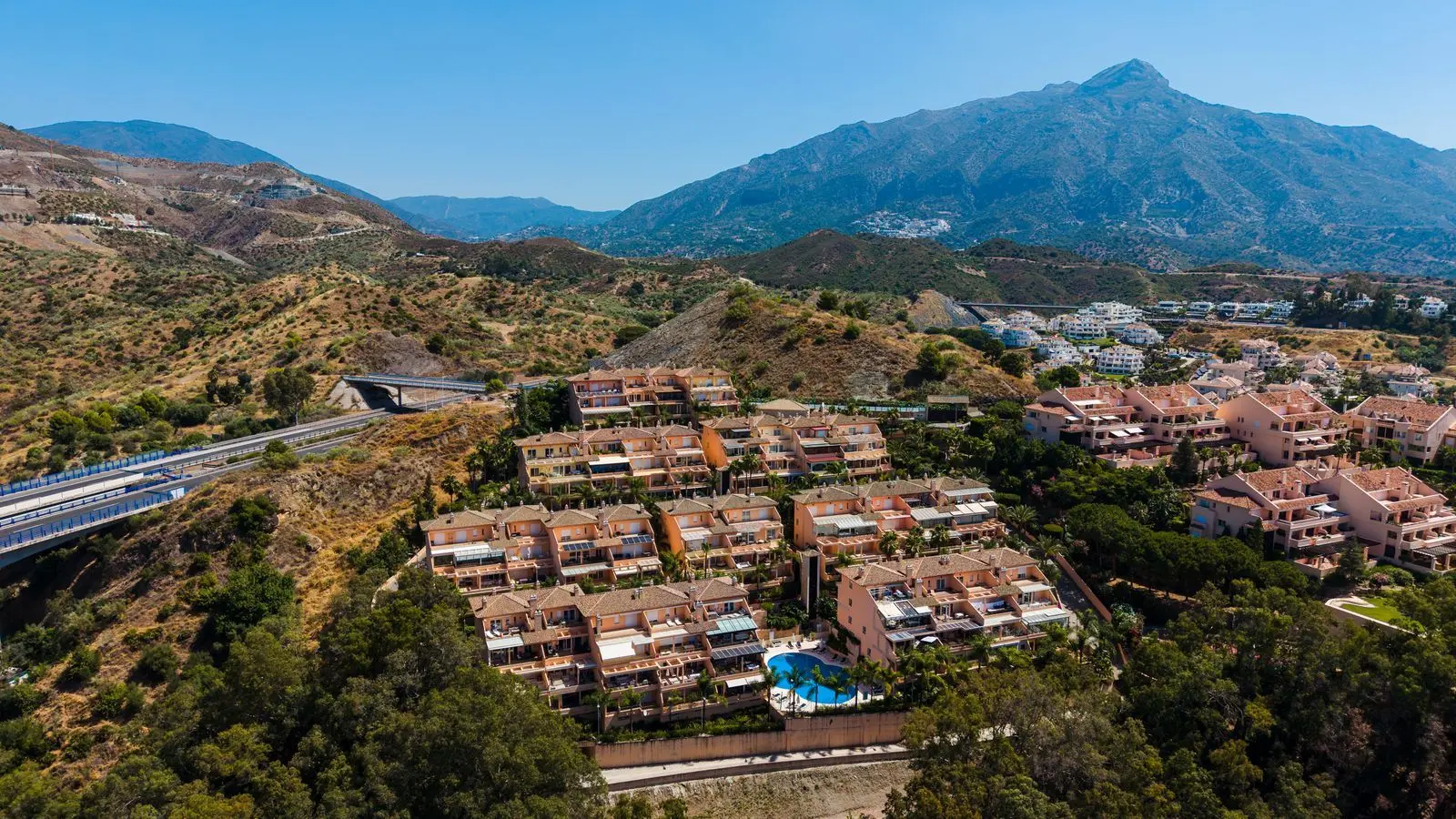 Appartement à Nueva Andalucía, Marbella