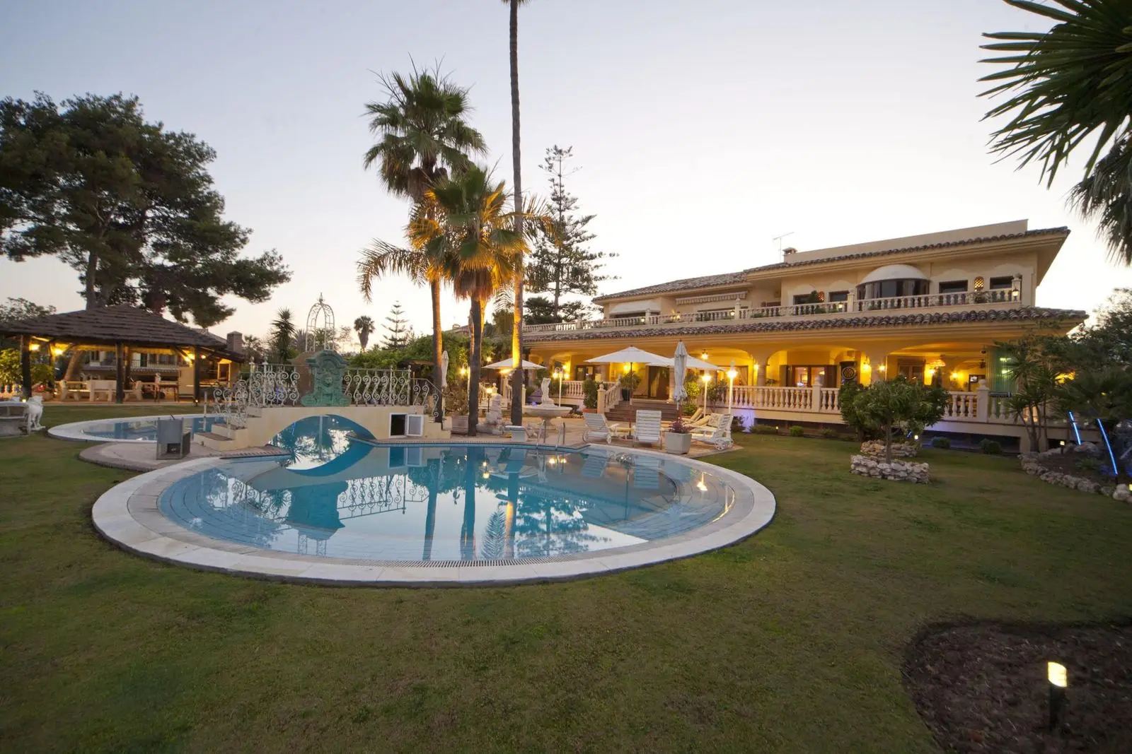 Villa à Nueva Andalucía, Marbella