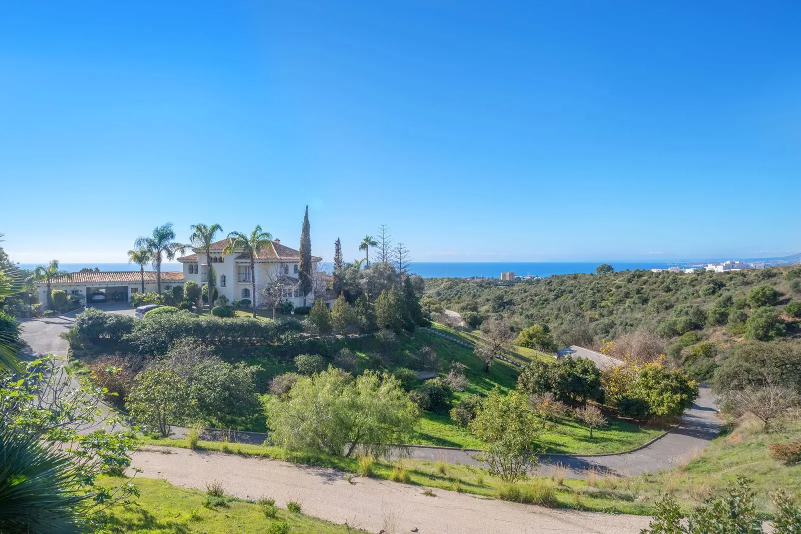 Villa en Altos de los Monteros, Marbella