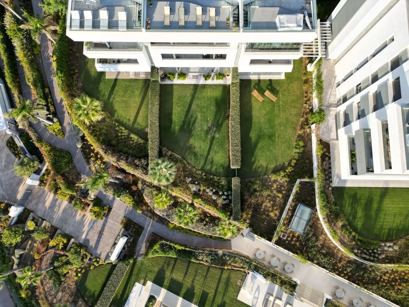 Apartamento bajo en Santa Clara, Marbella