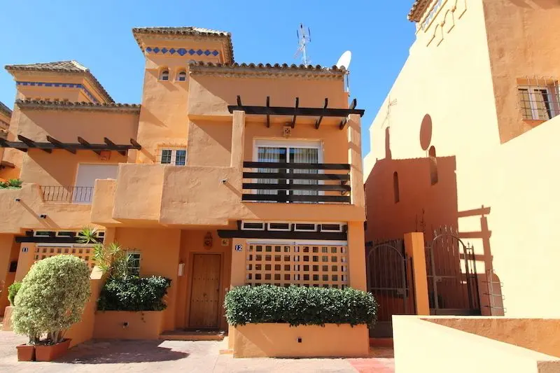 Twee-onder-een-kapwoning in Golden Mile, Marbella