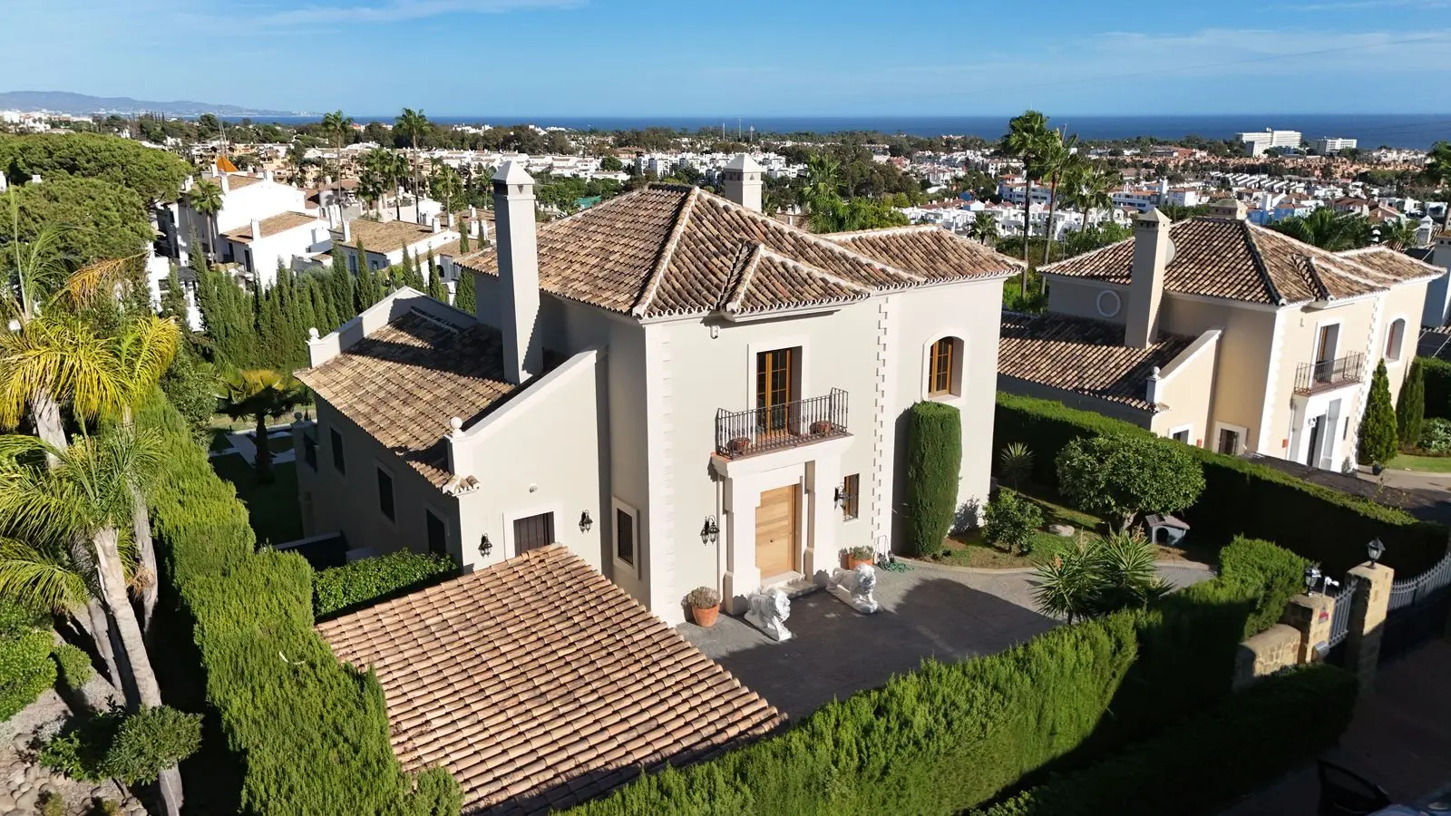 Villa en El Paraíso, Estepona